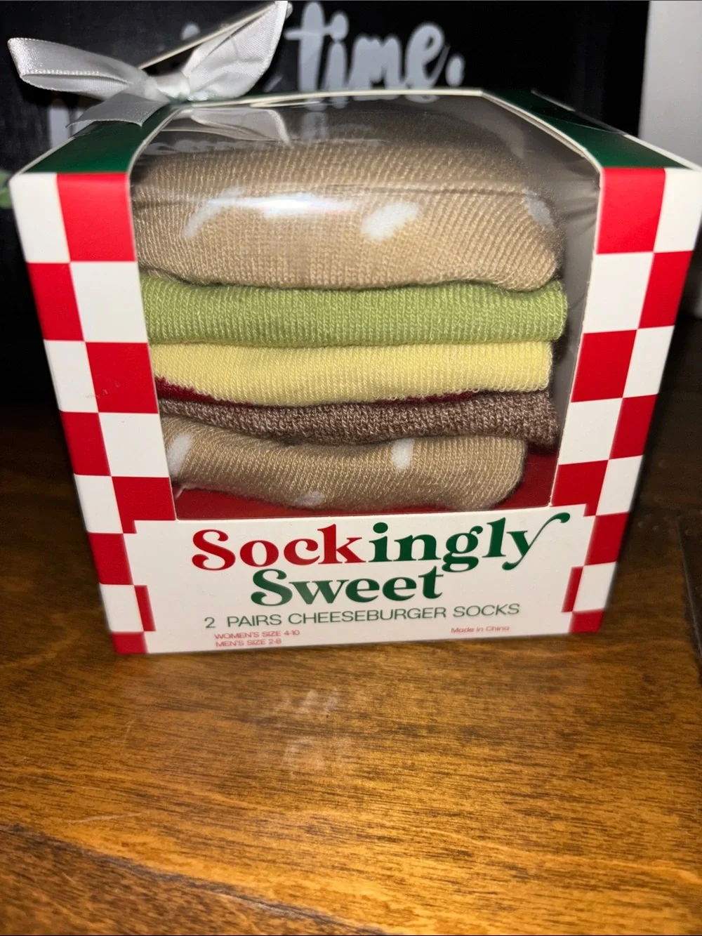Cheeseburger Socks Gift Set - Beige & Green (2 Pairs)